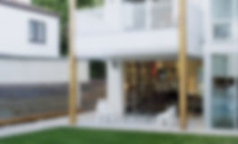 Sample caption 11
